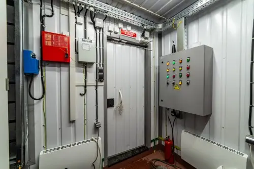 Комплекс ДГУ 3600 кВт (3 шт. по 1200 кВт) для ЦОДа крупнейшей в России компании межоператорского обмена интернет-трафиком ММТС-9 – фото 48 из 94