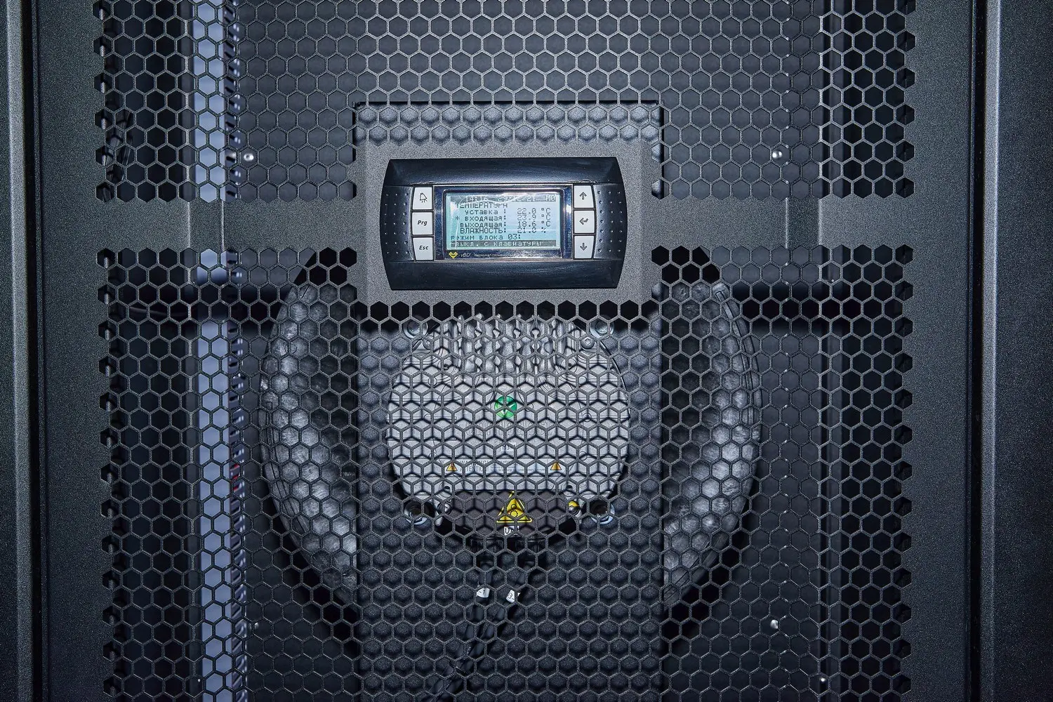 МЦОД для ИТ-оборудования мощностью 80 кВА (на 8 стоек) с ДГУ мощностью 160 кВт