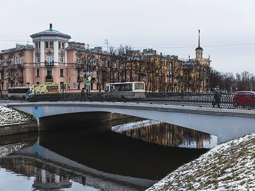 Ремонт проезжей части Тверского моста в Колпино и плотины по ул. Садовой в Пушкине