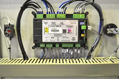 ДГУ мощностью 280 кВт в контейнере на шасси и ИБП 60 кВт для здания Администрации Мурманска – фото 16 из 80