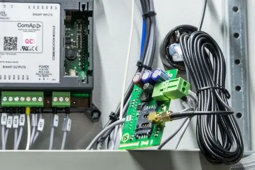 ДГУ мощностью 280 кВт в контейнере на шасси и ИБП 60 кВт для здания Администрации Мурманска – фото 32 из 80