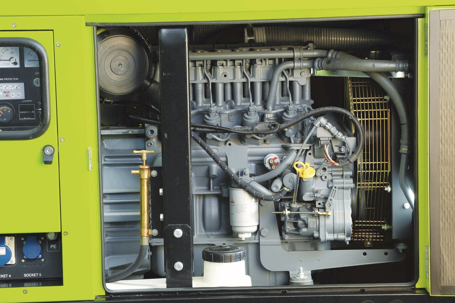 Pramac GSL42D (в кожухе) - ДЭС 34 кВт  | Дизельная электростанция в Техэкспо