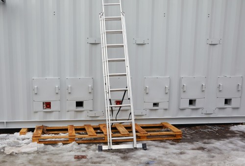 4 контейнера по 12 метров на полозьях для энергоснабжения буровой установки в Сибири – фото 12 из 53