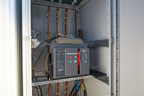 Контейнер типа «Север» 10 м  с камерами шумоглушения и конструкцией для снижения шума глушителей ДГУ для НПО Петровакс Фарм – фото 18 из 27