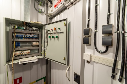 ДГУ 818 кВт с британским двигателем Perkins и генератором Stamford в контейнере для ТРК PLAZMA в Мурманске – фото 32 из 70