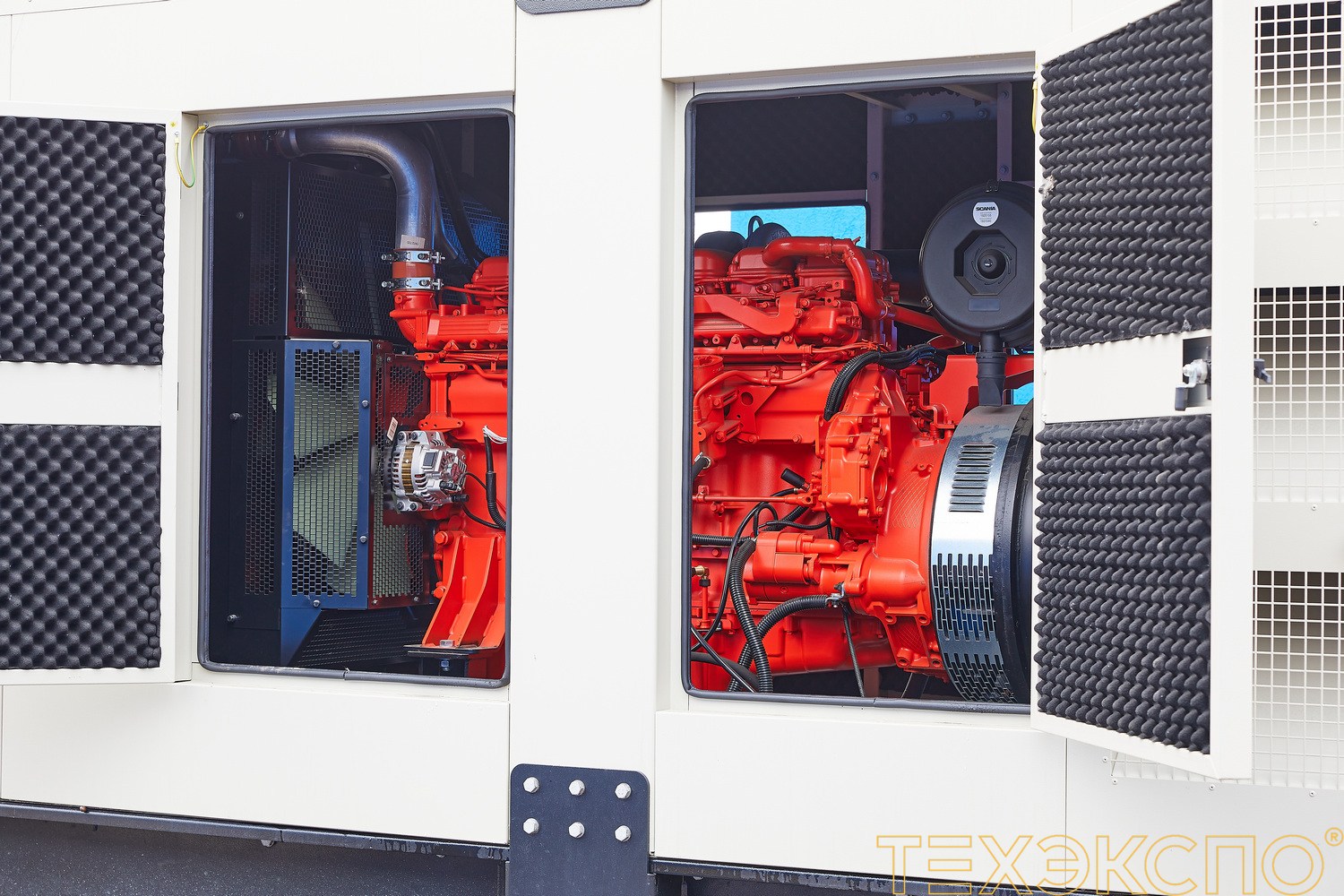Fogo FDG 660 S (Scania-LeroySomer) в кожухе - ДЭС 520 кВт в Санкт-Петербурге | Дизельная электростанция в Техэкспо