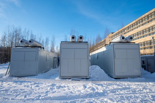 4 контейнера по 12 метров на полозьях для энергоснабжения буровой установки в Сибири – фото 22 из 53