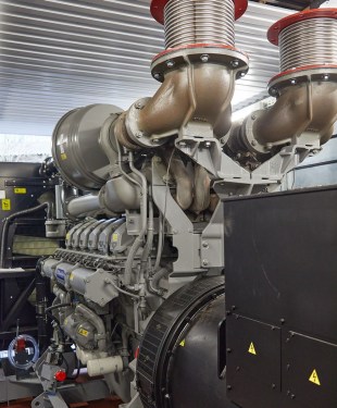 Автономный генерирующий центр (АГЦ) из трех ДГУ общей мощностью 3600 кВт для складского комплекса Wildberries – фото 40 из 93