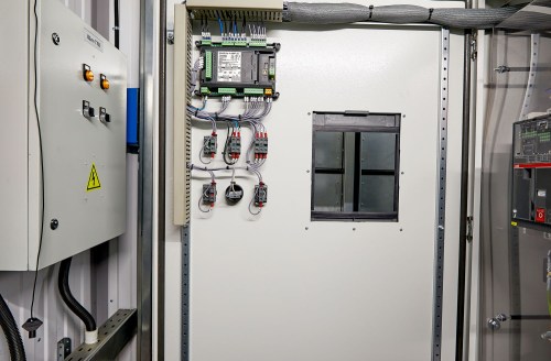 ДГУ Cummins 640 кВт для погрузочного крана в Мурманске – фото 16 из 23