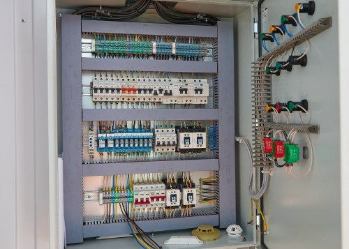 Контейнер типа «Север» 10 м  с камерами шумоглушения и конструкцией для снижения шума глушителей ДГУ для НПО Петровакс Фарм – фото 17 из 27