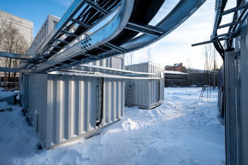 4 контейнера по 12 метров на полозьях для энергоснабжения буровой установки в Сибири – фото 28 из 53