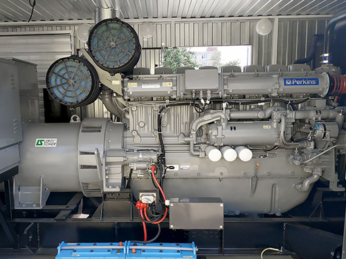 ДГУ Perkins 800 кВт для Бокситогорского глиноземного завода (РУСАЛ)